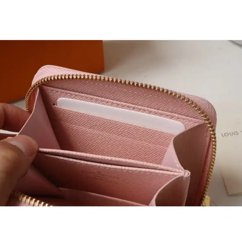 Fashionrepsfam ru LV 2204DJ0034 Bag 0603
